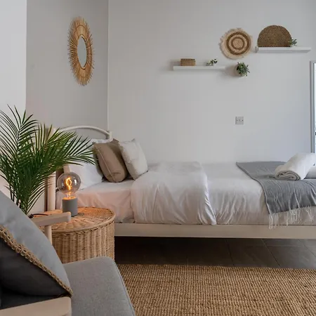 Apartman Orchid's Cozy & Balcony In