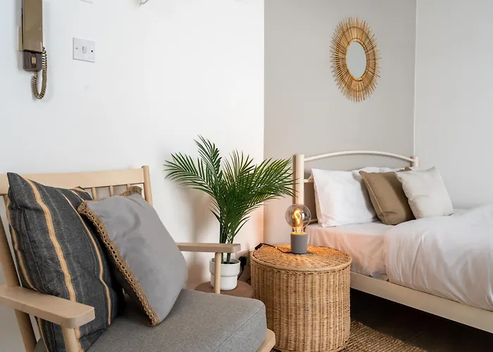 Orchid's Cozy & Balcony In Apartman Lárnaka