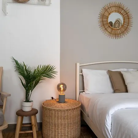 Orchid's Cozy & Balcony In Lägenhet Larnaca