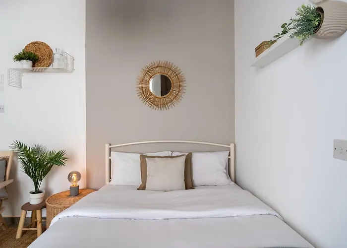 Orchid's Cozy & Balcony In Apartmán Larnaca