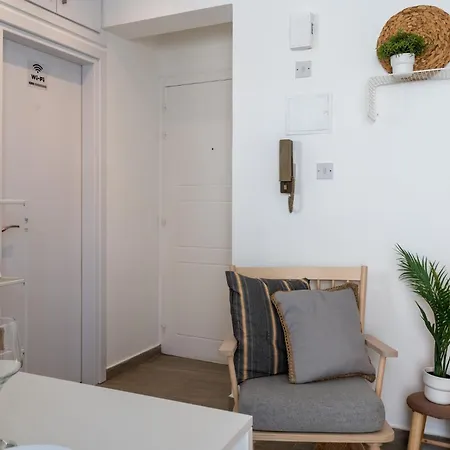 Διαμέρισμα Orchid's Cozy & Balcony In Λάρνακα